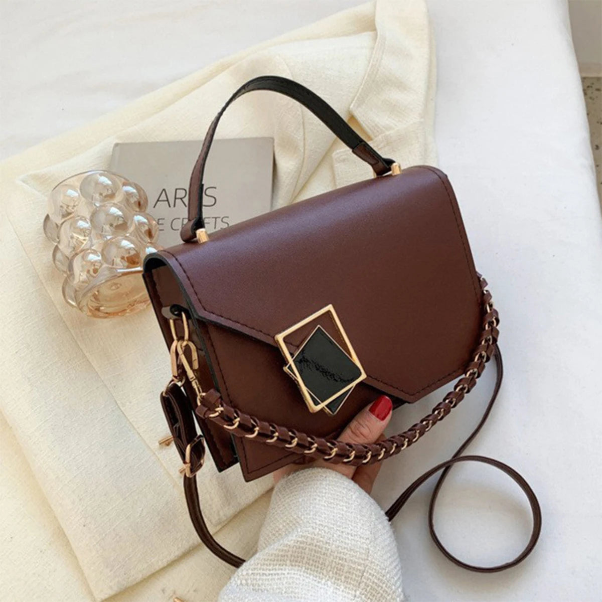 Timeless Retro Crossbody Bag